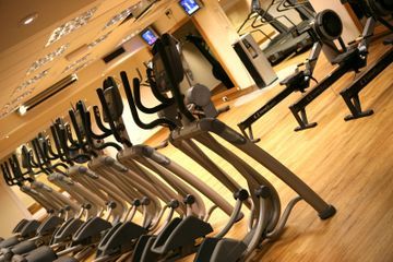 Mercure Swindon East Hotel And Spa Экстерьер фото