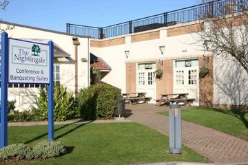 Mercure Swindon East Hotel And Spa Экстерьер фото