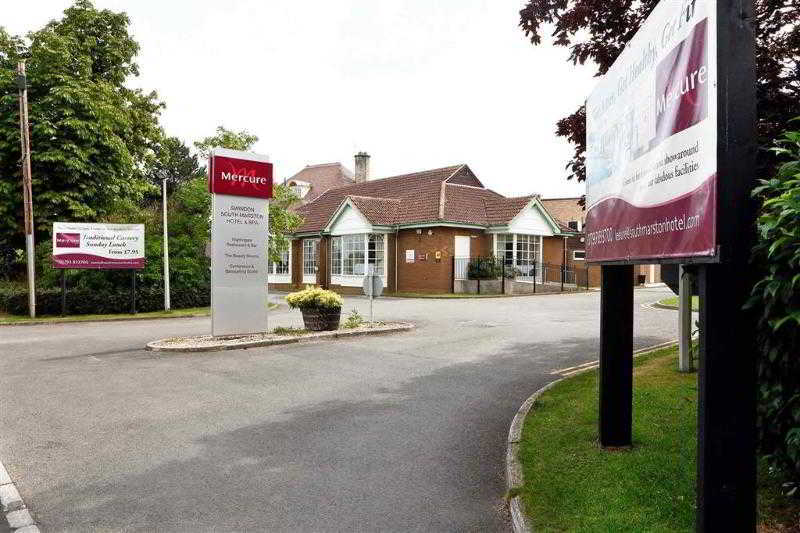 Mercure Swindon East Hotel And Spa Экстерьер фото
